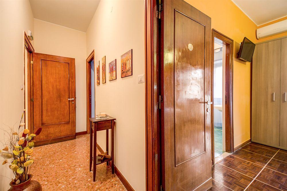 Domus Cornelia Bed & Breakfast Рим Екстериор снимка