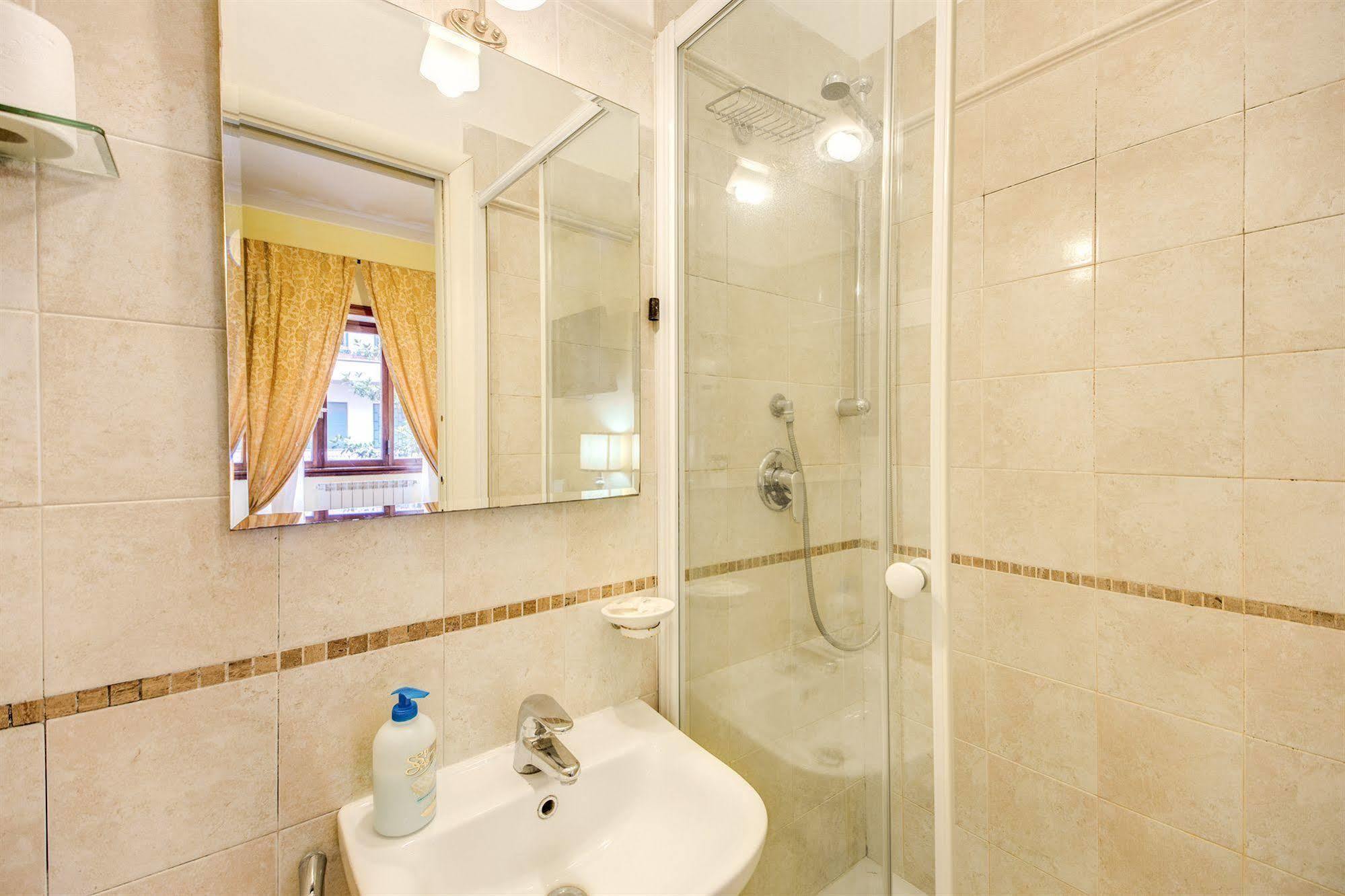 Domus Cornelia Bed & Breakfast Рим Екстериор снимка