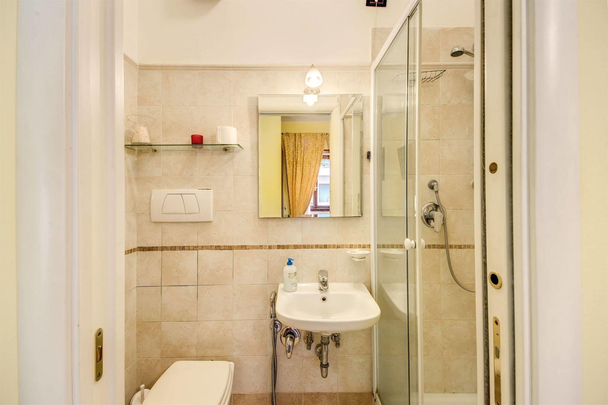 Domus Cornelia Bed & Breakfast Рим Екстериор снимка