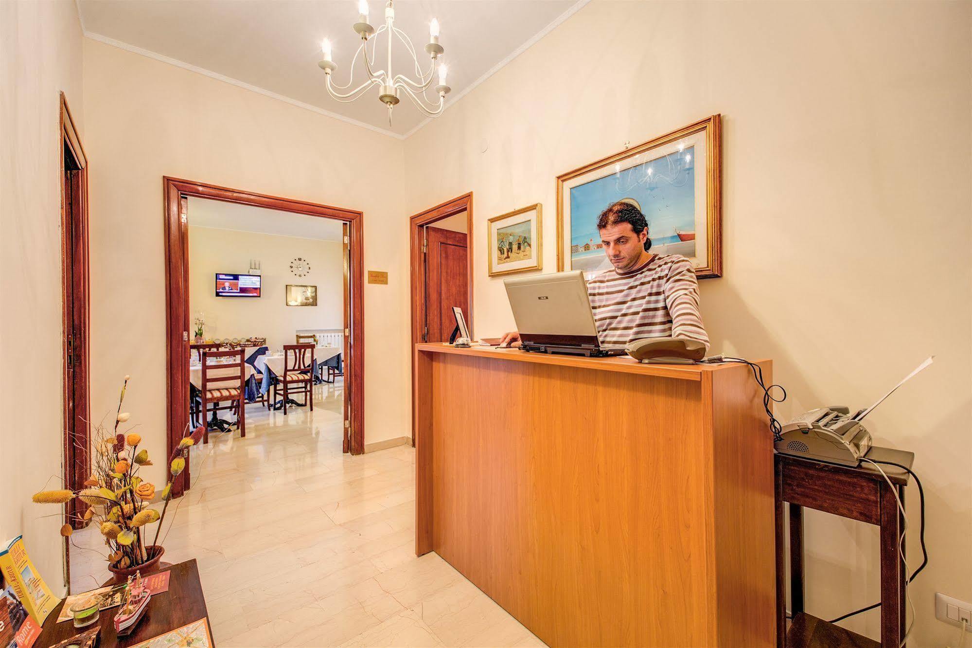 Domus Cornelia Bed & Breakfast Рим Екстериор снимка