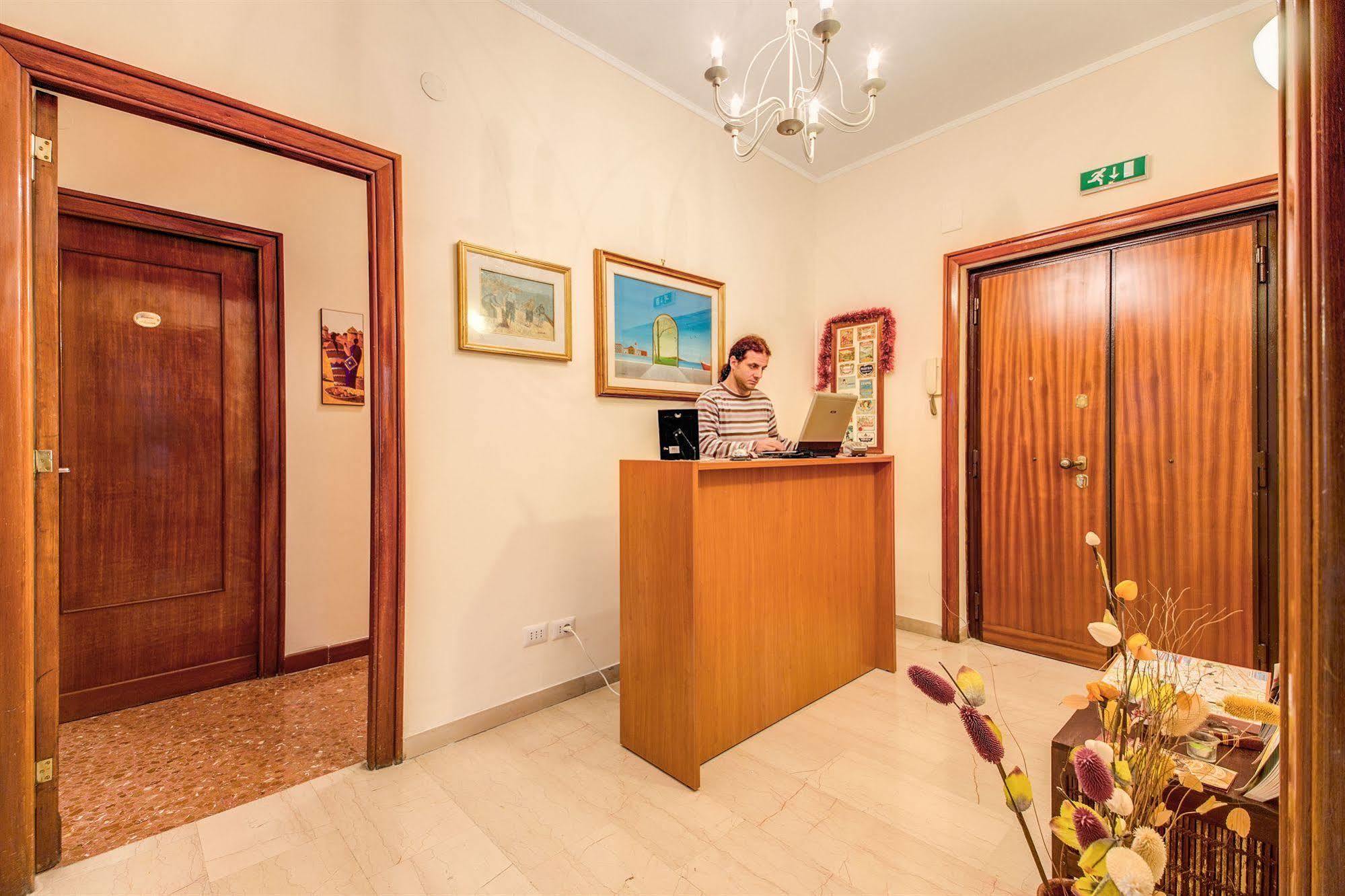 Domus Cornelia Bed & Breakfast Рим Екстериор снимка