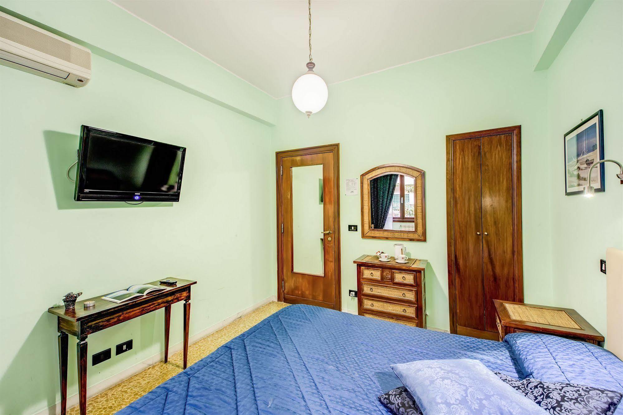 Domus Cornelia Bed & Breakfast Рим Екстериор снимка